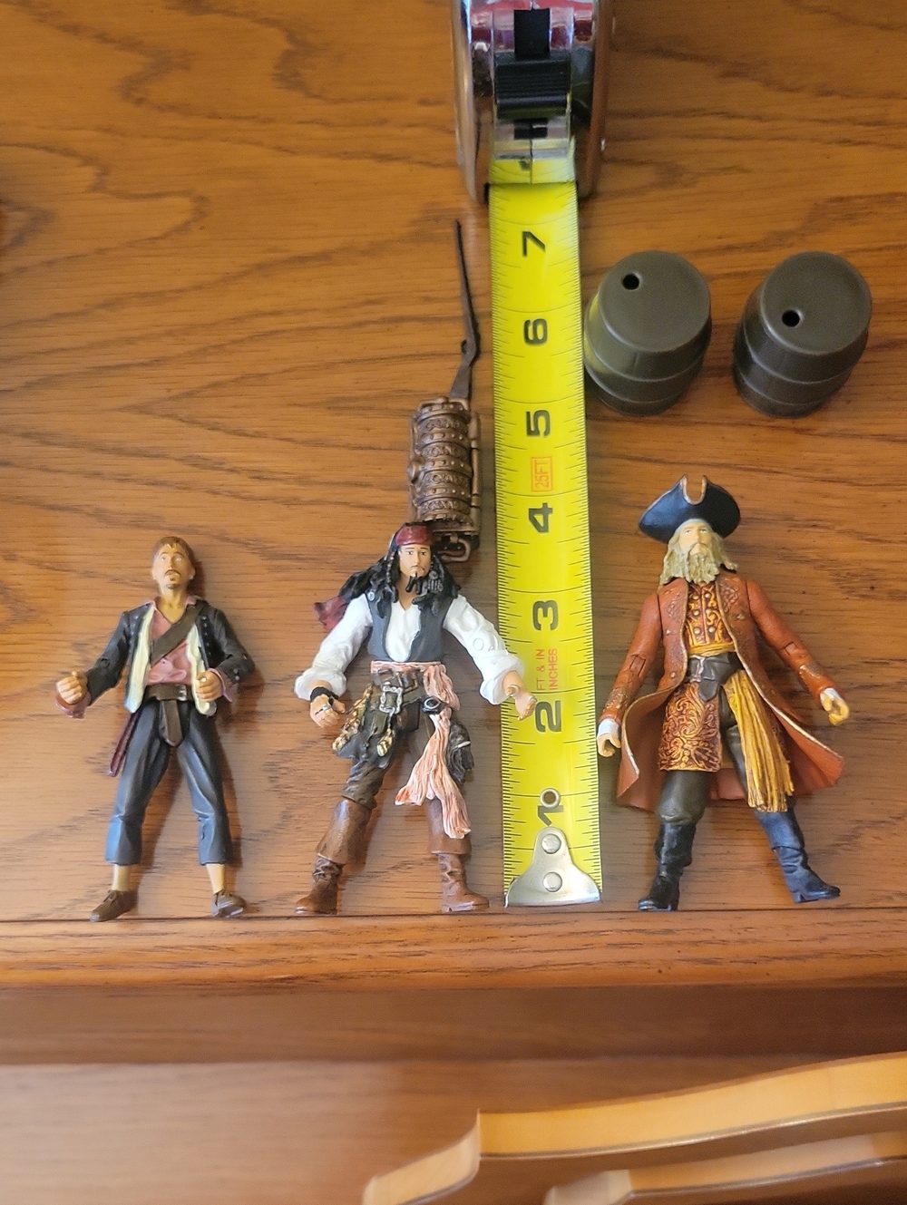 Set of Pirates of the Caribbean Action Figures - Picture 13 of 14